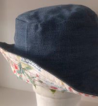Load image into Gallery viewer, DIANA&#39;s - Sombrero &quot;Bucket Hat&quot; Reversible

