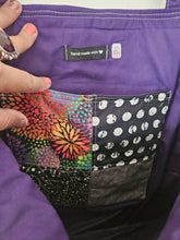 Load image into Gallery viewer, DIANA&#39;s - Bultos Patchwork
