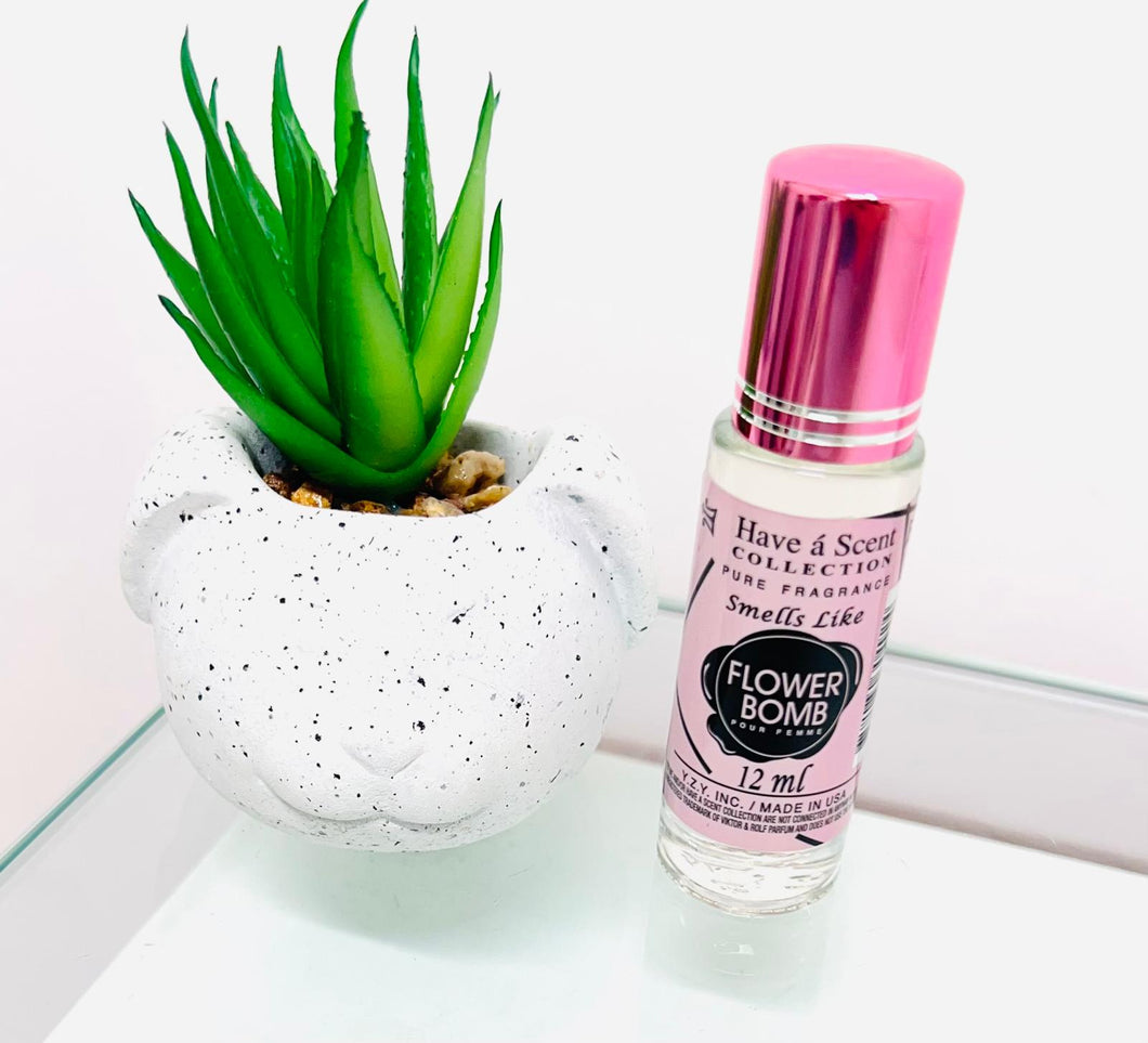 SMELLS LIKE = Flower Bomb